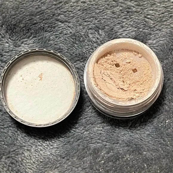 bareMinerals i.d. Bisque Multi-Tasking Minerals Makeup Loose Powder - Picture 7 of 10